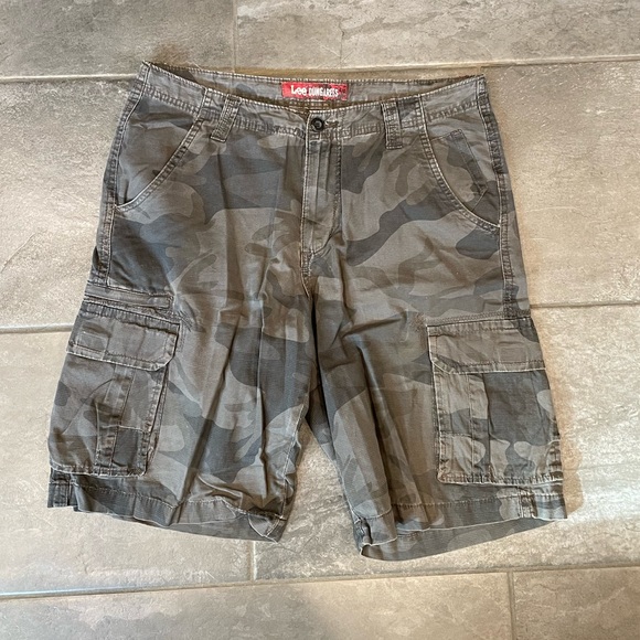 Lee Other - Mens Lees Black Grey Camo Cargo Shorts Size 30